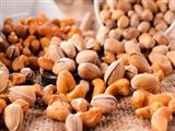 粗粮坚果等食物有助于提高心脑健康